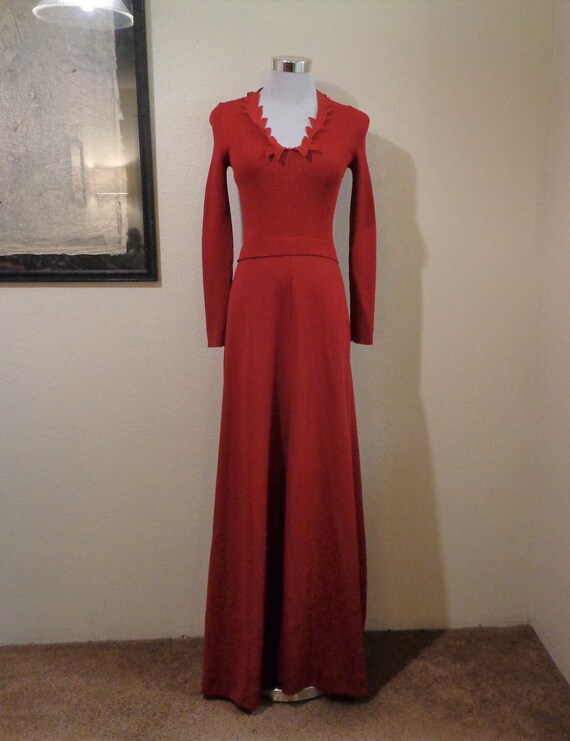 70s Giamo Knits Cranberry Red Leaf Appliqued Neck