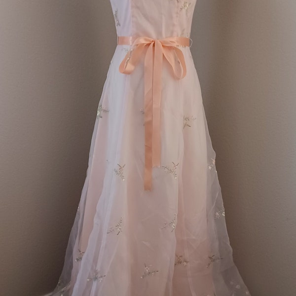 70s Jody of California Blush Pink Floral Embroidered Organza Overlay Ribbon Belted Prom/Party/Wedding Maxi Dress Sz S