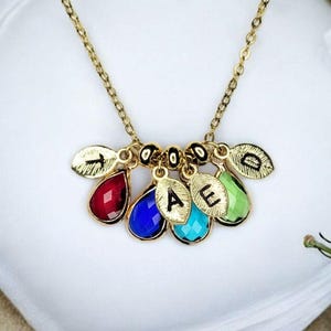 Collar de abuela, collar familiar, collar con inicial, collar con piedra de nacimiento, collar con inicial, regalo para mamá, regalo para abuela,