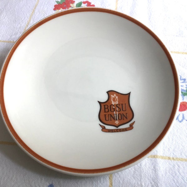 Vintage Restaurantware / Bowling Green / Mayer China Beaver Falls PA / Bread and Butter Plate