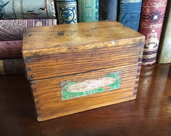 Vintage Washburn’s Gold Medal Flour Recipe File Box with Original Divider Cards / 1920s / Oak File Box and 15 Cards