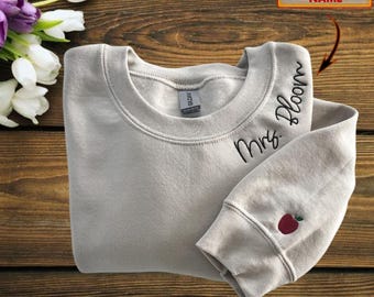Embroidered Teacher Sweatshirt, Personalized Teacher Gift, Customized Sweatshirt, Apple Sleeve Custom Sweater, Back to School Outfit