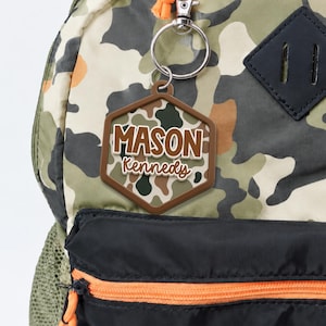 Custom Camo Backpack Name Tag, Backpack Keychain Gift for Kids Boys, Diaper Bag Tag, Camo Acrylic Keychain for Boys, Back To School Gift zdjęcie 7