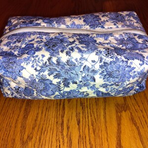 XL Quilted Blue Floral Boxy Bag