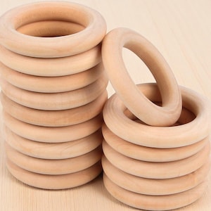 15 Pcs Unfinished Wooden Rings – Natural Solid Wood Circles for Macrame, DIY Crafts, Jewelry Making & Pendant Connectors