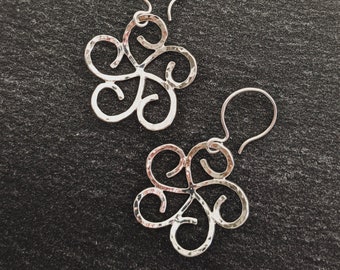 Whimsical silver earrings, swirl flower earrings, Plumeria earrings, hammered silver wire flower earrings by Metalsmith Melissa Pedersen