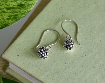 Handmade berry dangle earrings in solid sterling silver, garden inspired berry silversmith jewellery by Canadian jeweller Melissa Pedersen.