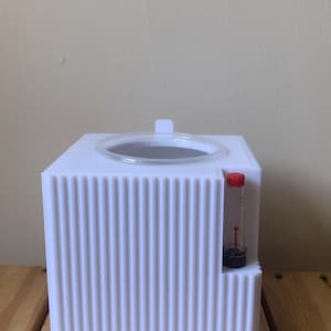 Självvattnande blomkruka med meter 3d-print plantkruka