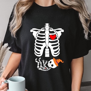 Skeleton Maternity Sweatshirt: Funny Halloween Pregnancy Announcement