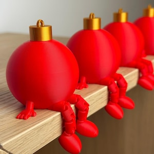 Palline di Natale x 4 con gambe articolate (scatola da 4) / Le palline dell'albero di Natale si trovano sullo scaffale