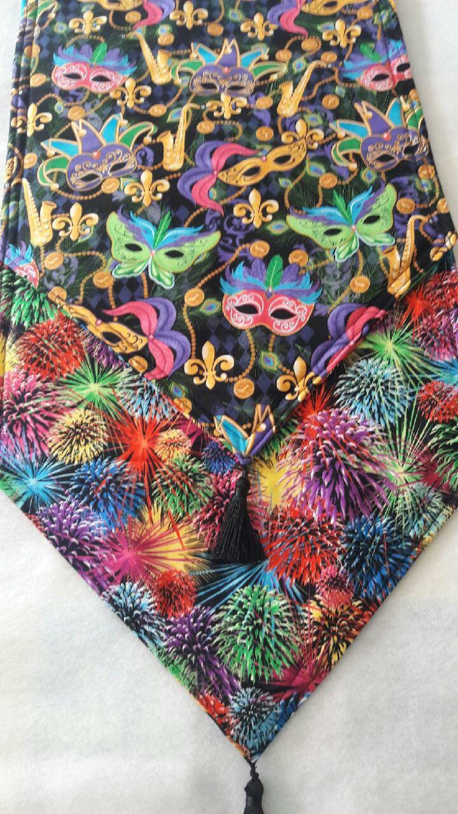 mardi gras table runner