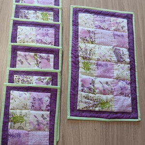 Tovaglioli patchwork, tovagliette americane in cotone fatte a mano, per la decorazione della casa, tovaglioli con stampa lavanda, tovagliette americane patchwork vintage, regalo di inaugurazione della casa.