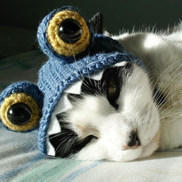 pet hat - monster