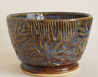 Carved Bowl 9-10/20