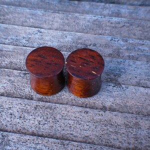 12.7mm Merbau wood ear plugs, hand turned pretty brown hardwood, organic 1/2 inch gauge flesh plugs. body jewelry. Borneo Teak.