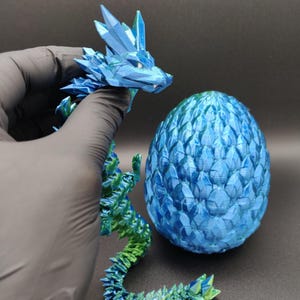 Dragon & egg fidget articulated figurine with colored eyes and teeth, 3D Printed in Silk PLA