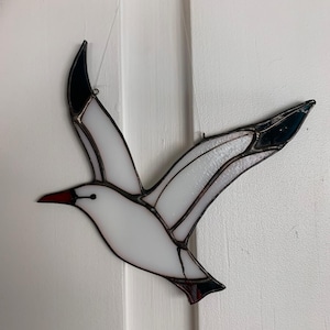 Handmade Stained Glass Seagull Suncatcher: Coastal Window Decor