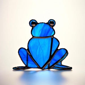 Decorazione per finestra con rana, animale in vetro colorato, rana in vetro, rana da appendere alla parete, opera d'arte con rana, decorazione ecologica, arte anfibia, amanti delle rane, fatto a mano