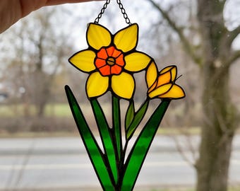 Stained Glass Daffodil Suncatcher: Handcrafted Yellow Flower Window Decor