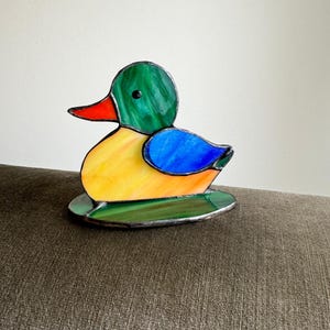 Stained Glass Mallard Duck Suncatcher Handmade Duck Window Decor Colorful Wildlife Art Unique Nature-Inspired Gift for Bird and Animal Lover