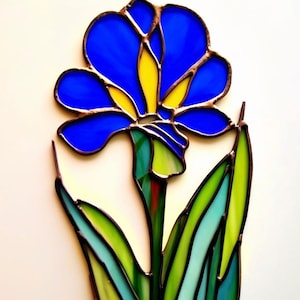 Stained Glass Iris Suncatcher: Handcrafted Floral Window Hanging