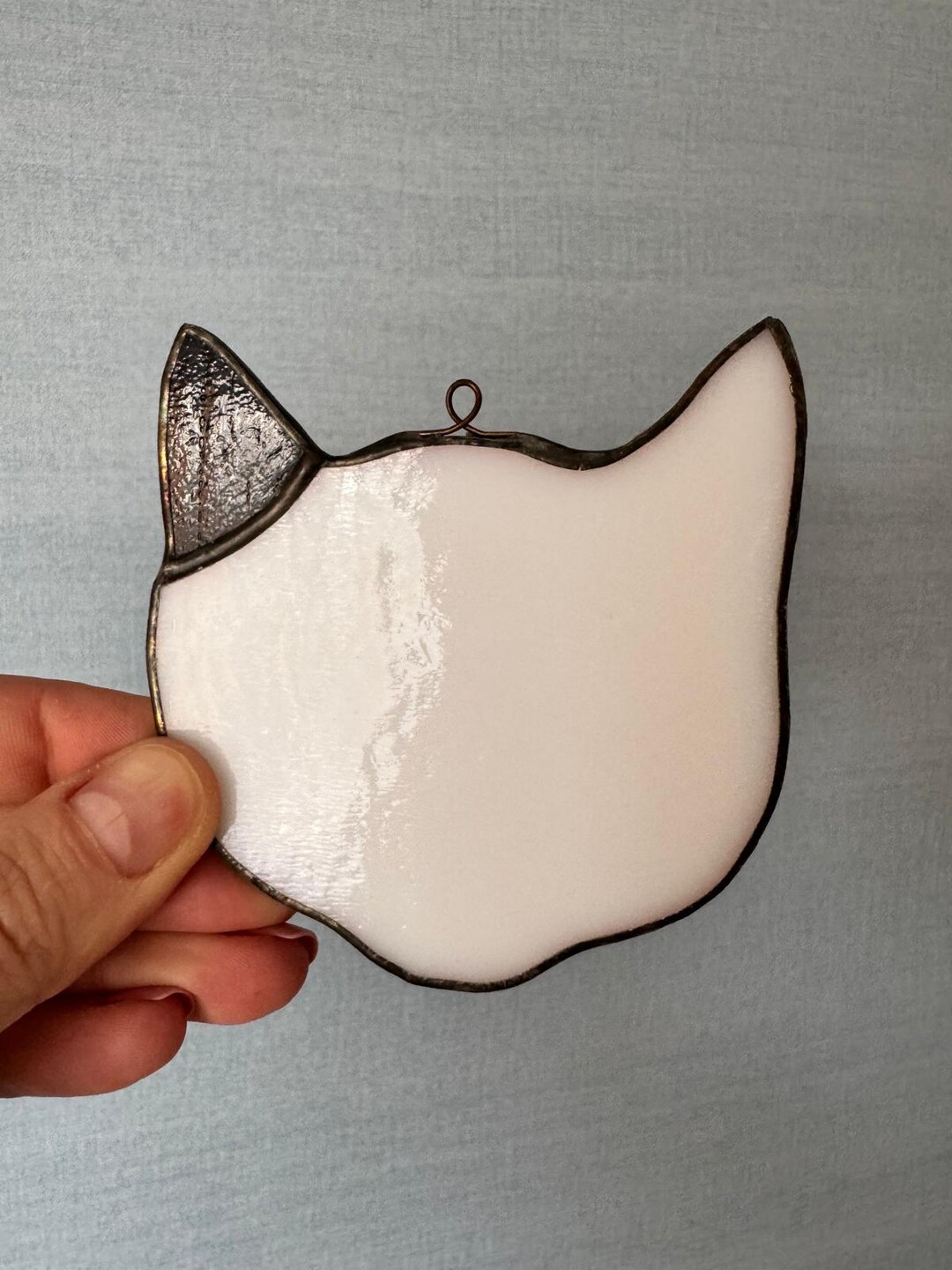 Gatto In Vetro Colorato BOXCASA Da Finestra – Acchiappasole Bianco 14x8,6 Cm – Regalo Per Amanti Dei Gatti