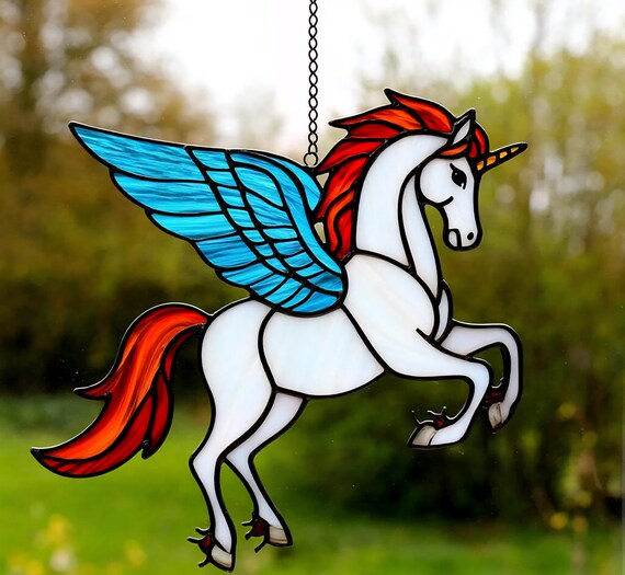 ステンドグラスのペガサスサンキャッチャー：神話の空飛ぶ馬の窓飾り