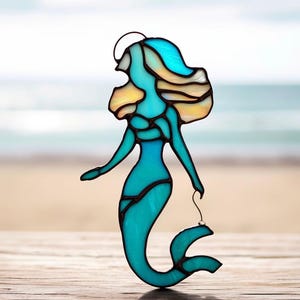 Handcrafted Stained Glass Mermaid - Vibrant Ocean-Inspired Art, Unique Window Decor, Handmade Coastal Home Accent fantástico animal lover