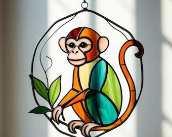 Atrapasueños de mono de vidrieras: decoración de ventana con forma de animal hecha a mano