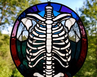 Stained Glass Ribcage Skeleton – Gothic Anatomical Art, Handmade Halloween Decor, Unique Anatomy Gift