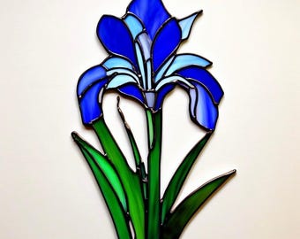 Stained Glass Iris Suncatcher: Handcrafted Floral Window Hanging