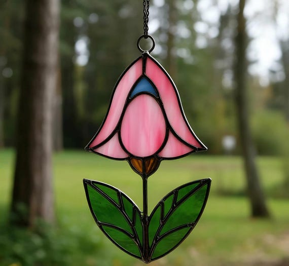 ステンドグラスのピンクの花のパネル:モダンな幾何学模様の窓 ステンドグラスのピンクの花のパネル:モダンな幾何学模様の窓