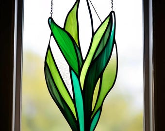 Gebrandschilderd glas paradijsvogel suncatcher: tropisch raamornament