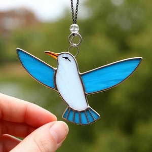 Stained Glass Seagull Suncatcher: Handmade Coastal Window Decor