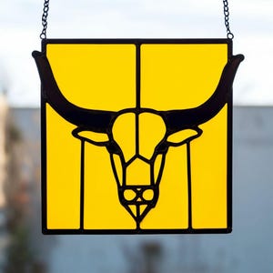 Handmade Stained Glass Highland Cow Suncatcher: Rustic Scottish Decor