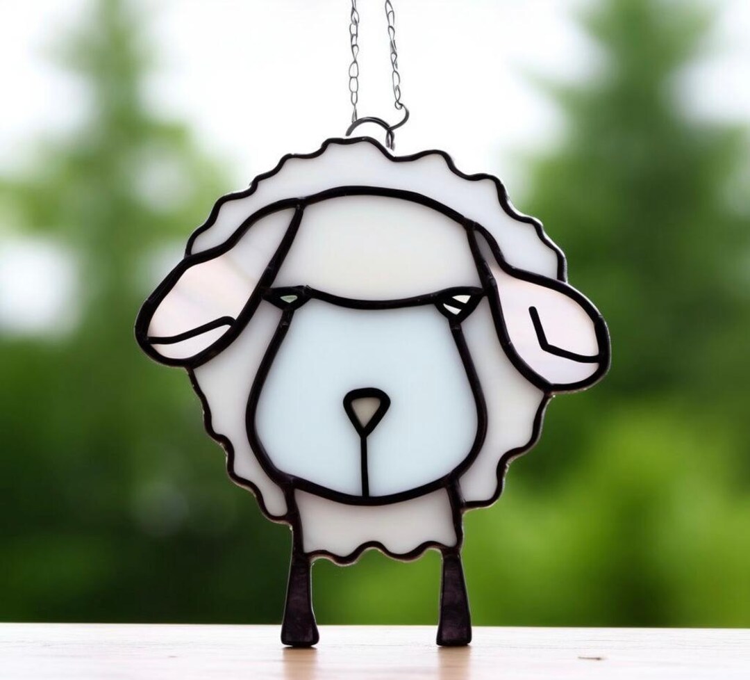 ステンドグラスの羊のサンキャッチャー：手作りの農家の窓飾り - Etsy 日本