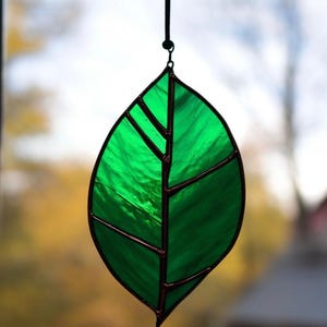 Stained Glass Leaf Suncatcher - Handmade Window Decor, Nature-Inspired Gift, Colorful Hanging Ornament for Home or Garden green gift