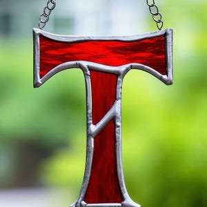 Letra T de vidrio de colores hecha a mano, arte decorativo del alfabeto, monograma personalizado, regalo único, decoración del hogar, atrapasol con inicial personalizada, vidrio Tiffany