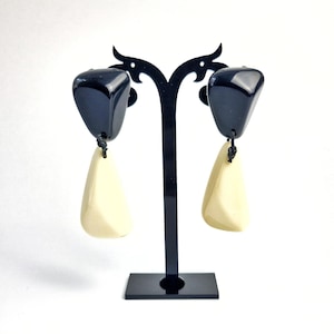 Sobral Classicos Cusco Off White& Black Bead Artist Made Statement Post Earrings