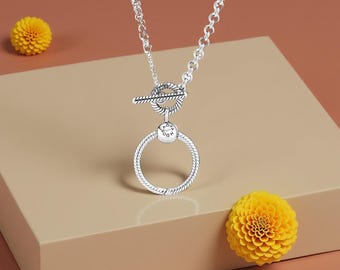 O Pendant T-Bar Necklace, Modern Charm Holder, 50cm Chain