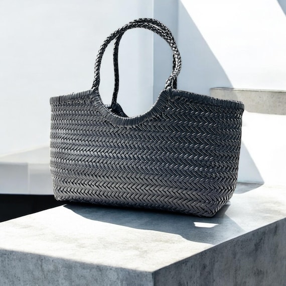 バッグ Limonta Nylon Big Tote Bag DECI OVY Metro Deluxe Large Quilted Nylon Tote Bag | Neiman Marcus