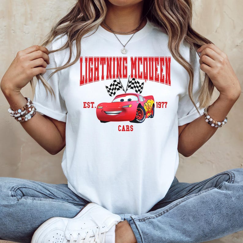 Disney Cars Retro Radiator Springs Shirt,Lightning McQueen Mater Sally Matching Shirt, Pixar Cars Land Tee, Disneyland Disney World Trip bild 1