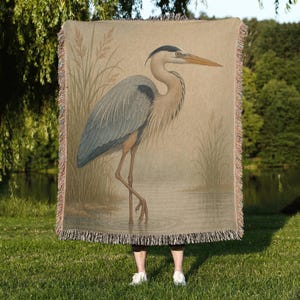 Blue Heron Woven Blanket , Elegant Bird Decor, Gift for Nature Lovers, bird woven blanket, bird lover gift, birds blanket, bird home decor