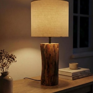 Lámpara de mesa moderna de madera: roble macizo, pantalla de tela, luz blanca cálida, estilo minimalista. imagen 5