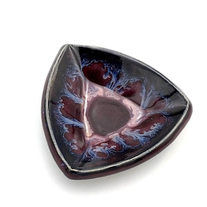 Ceramic Triangular Ring Dish with different color options