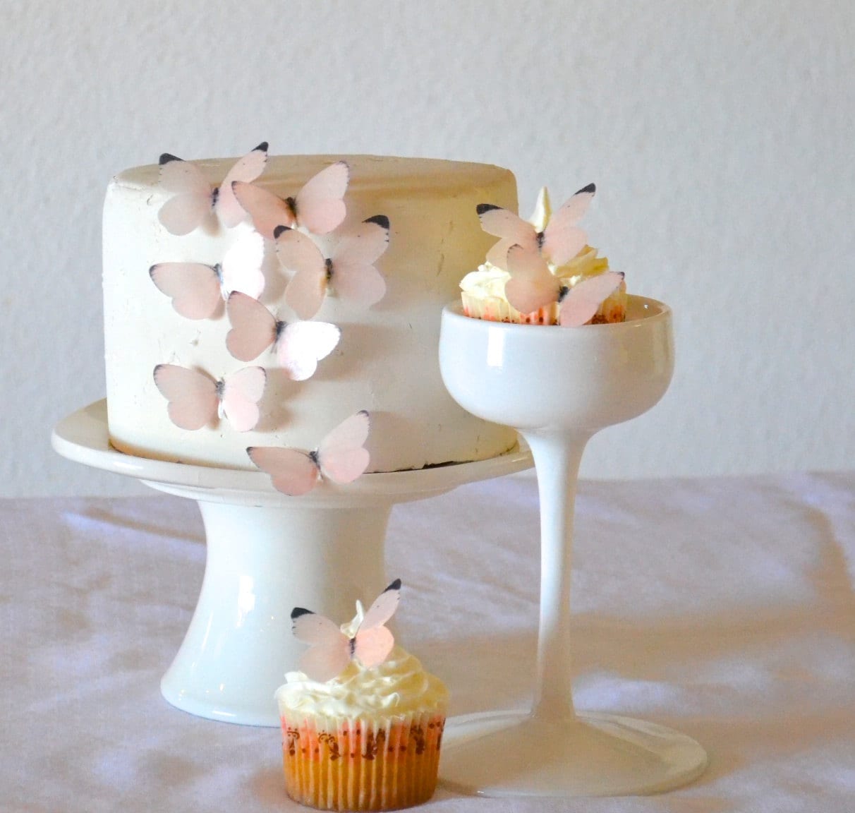 24 EDIBLE Baby Pink Or Blue Butterflies Cake & Cupcake