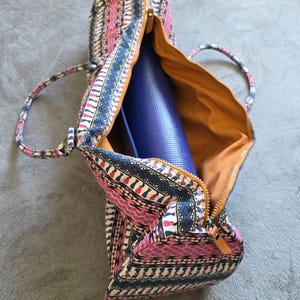 African Lady Pink Canvas Yogamattentasche - Umweltfreundlicher, verstellbarer Riemen, Reißverschlusstasche, leichte Yogatasche für Frauen