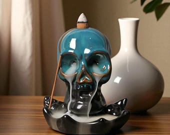 Kadzielnica Blue Skull Backflow: Gotycki wystrój domu