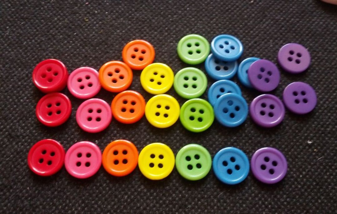 50/100Pcs/Pack 2 Holes 15mm Mixed Color Resin Buttons For Baby