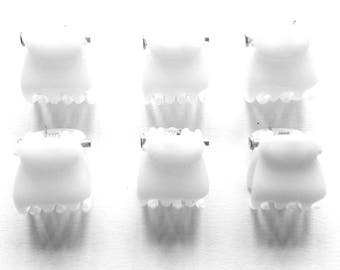 30 pcs White Mini cheveux Claw Clips pour les métiers de cheveux taille 12 mm